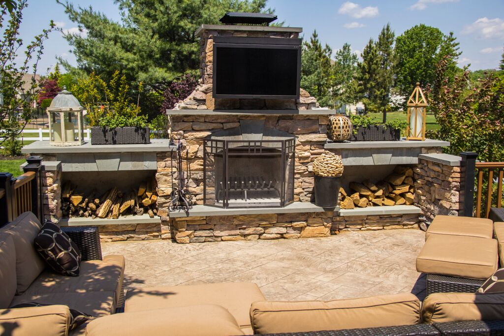 Firepits and Fireplaces